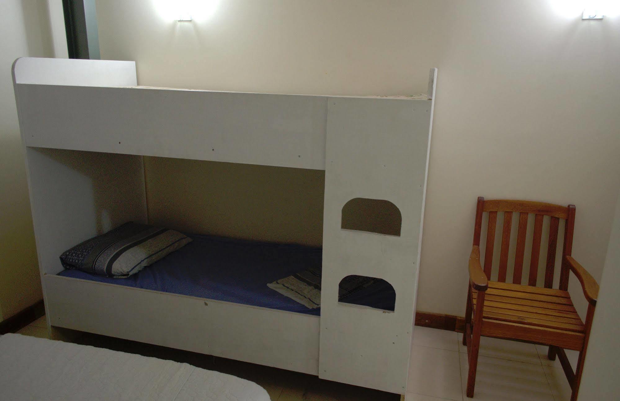 Boulevard Inn 2*